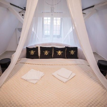 Ferienwohnung Magiczne Gniazdko Na Samym Rynku Breslau Exterior foto
